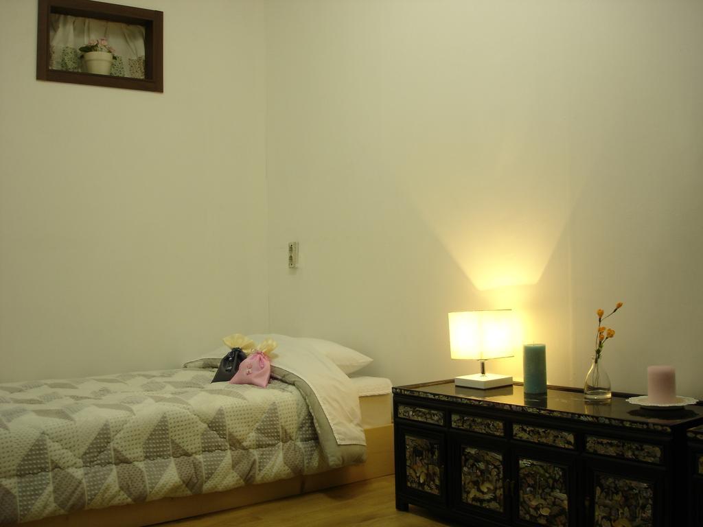 Icos Guesthouse 2 For Female Seul Cameră foto
